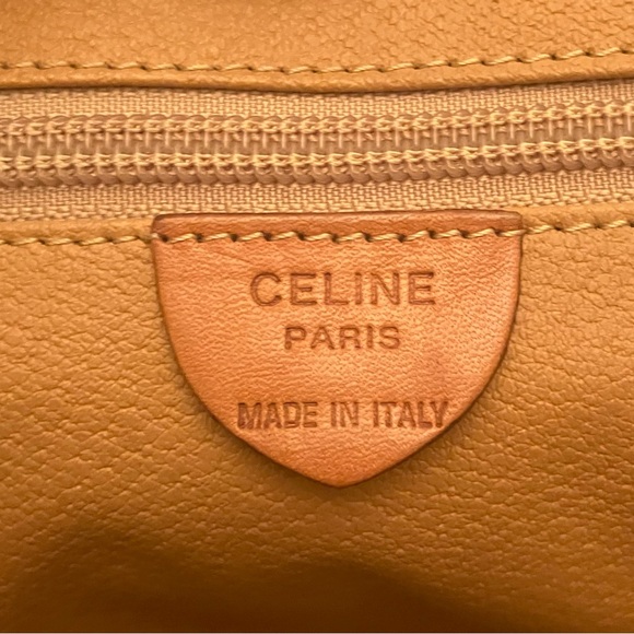 Authentic Celine Triomphe Vintage Macadam Messenger bag - Picture 10 of 12